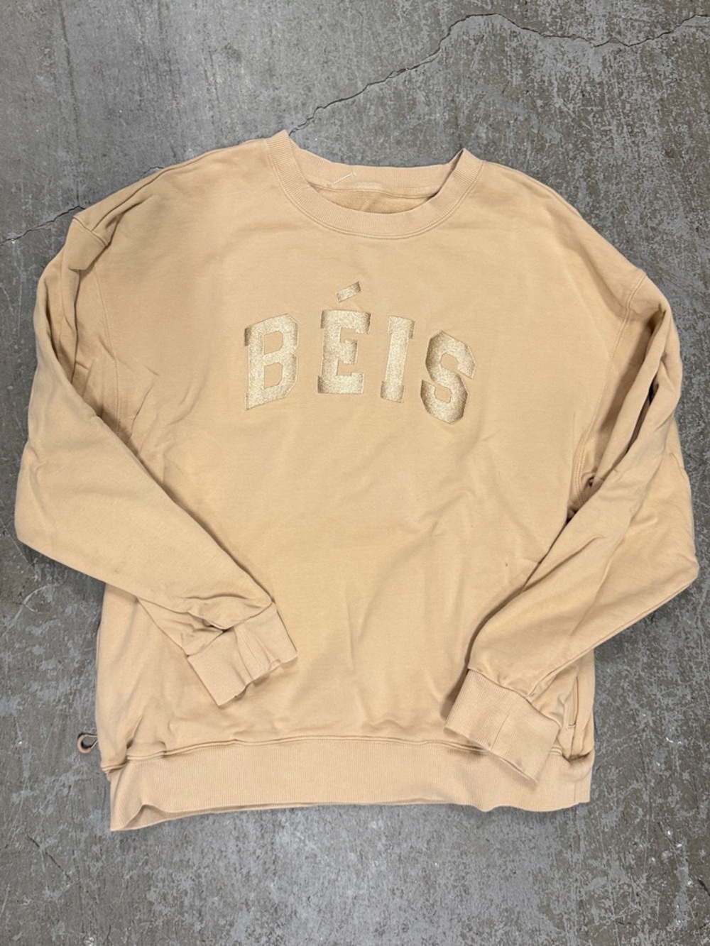 BEIS unisex Crewneck Sweatshirt in Tan